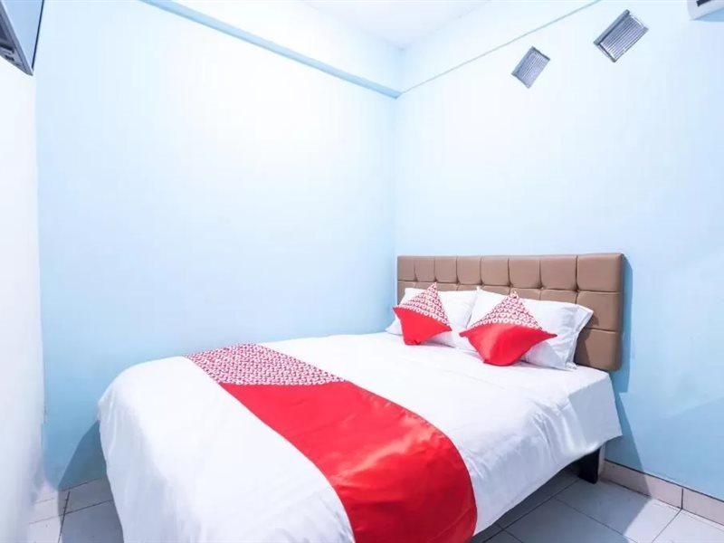 Super Oyo 1516 Cemara Gading Syariah Hotel Bogor Buitenkant foto