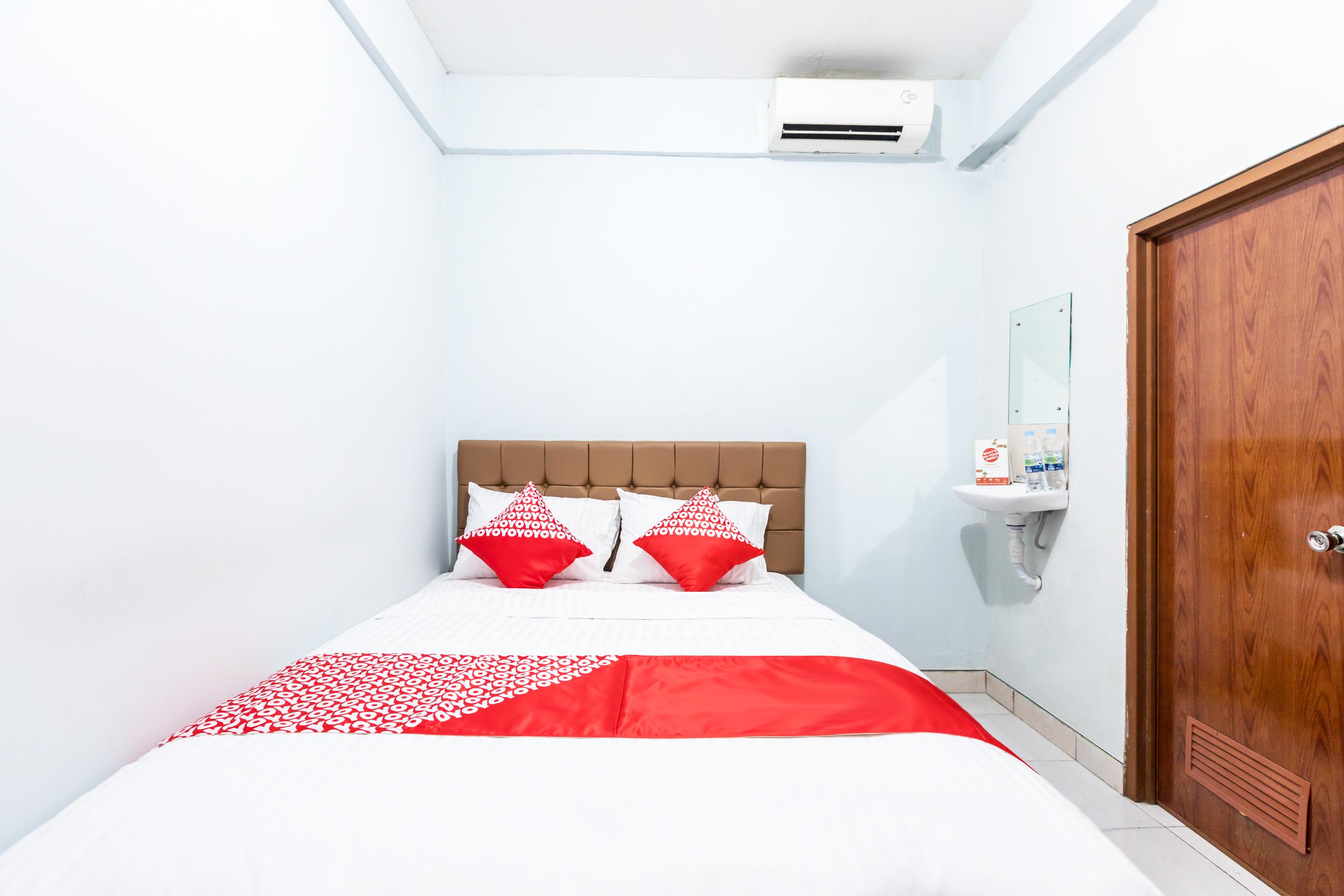 Super Oyo 1516 Cemara Gading Syariah Hotel Bogor Buitenkant foto