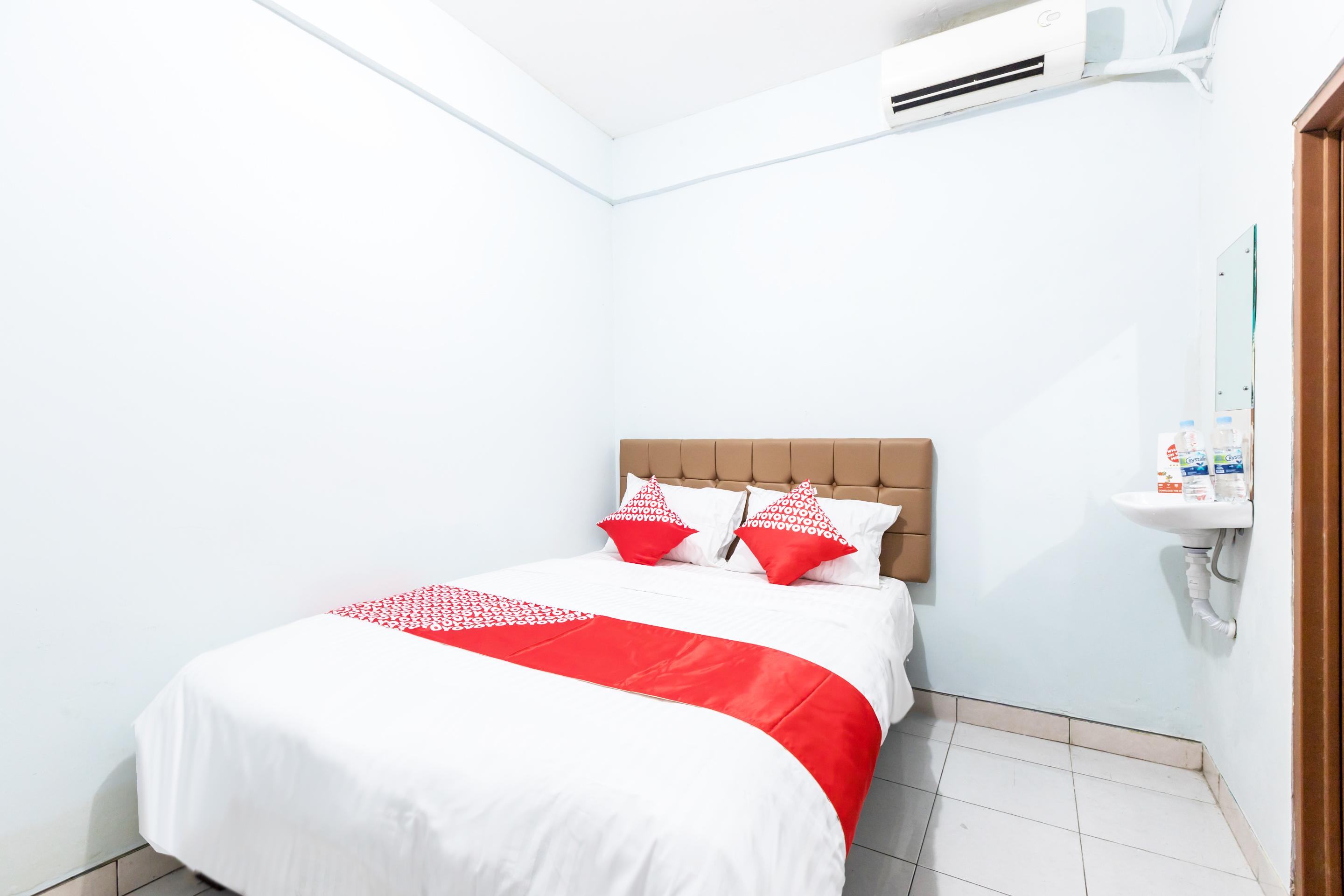 Super Oyo 1516 Cemara Gading Syariah Hotel Bogor Buitenkant foto