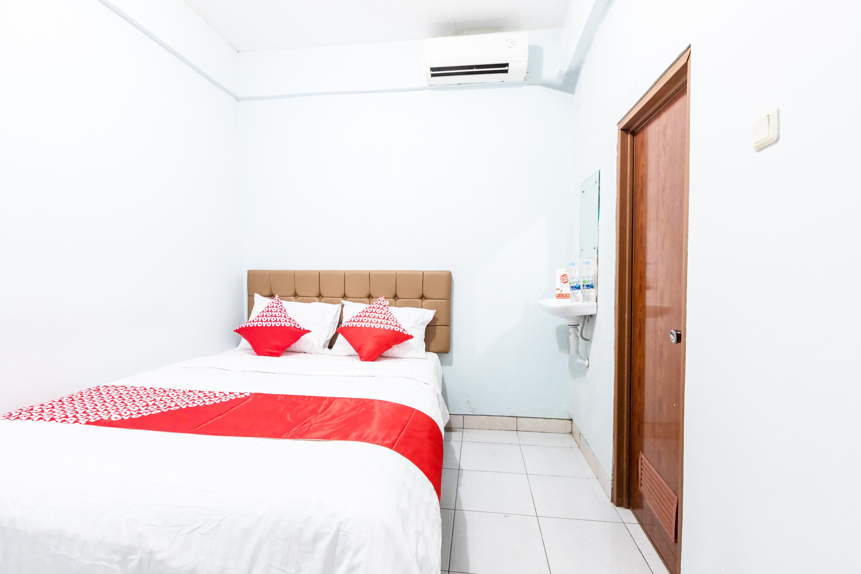 Super Oyo 1516 Cemara Gading Syariah Hotel Bogor Buitenkant foto