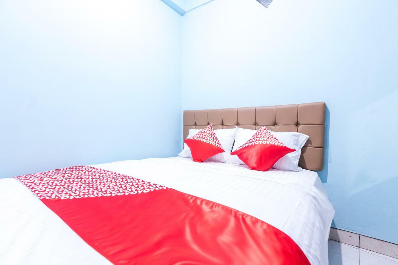 Super Oyo 1516 Cemara Gading Syariah Hotel Bogor Buitenkant foto
